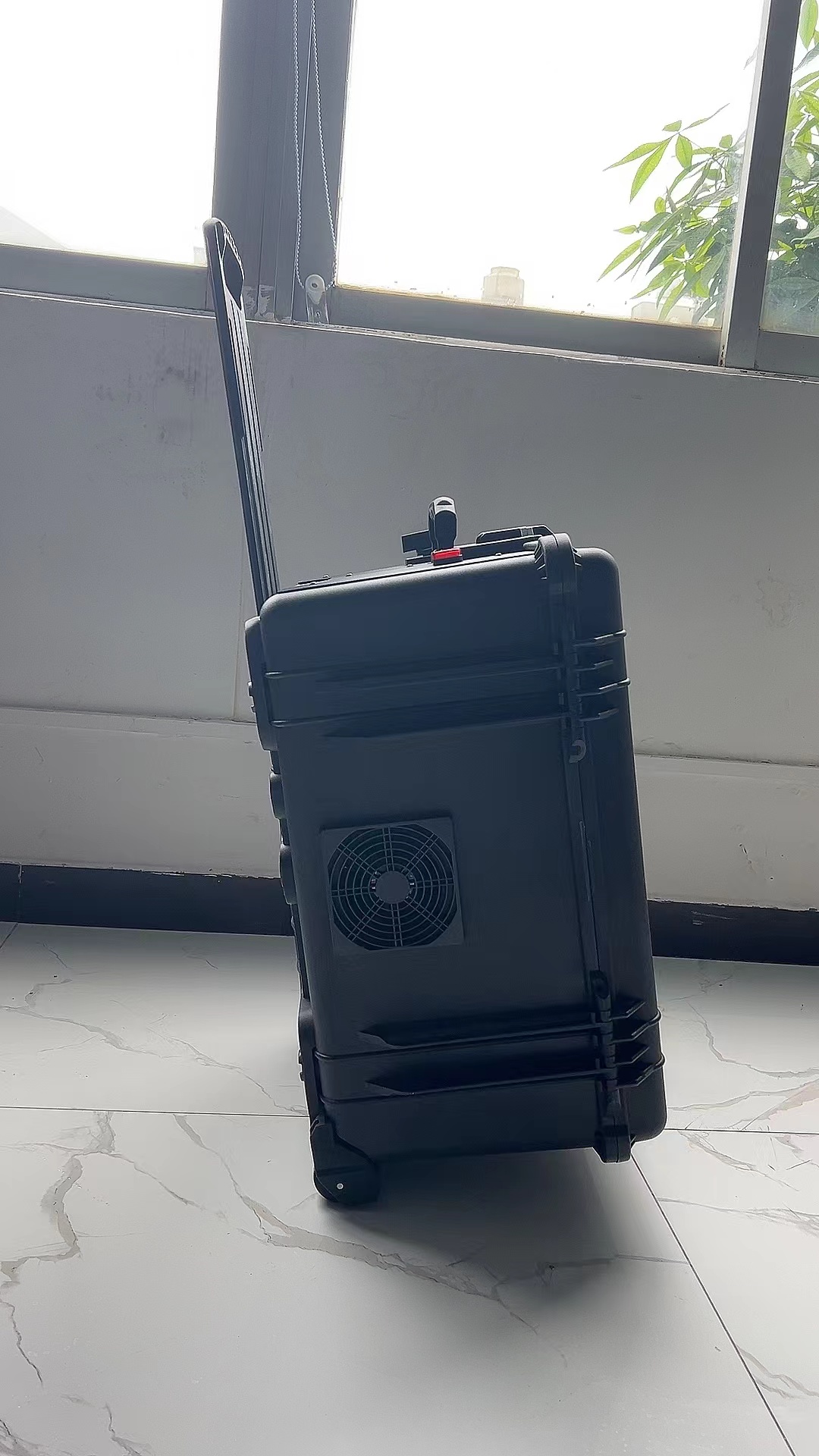 阳东手拉箱型移动通信干扰器